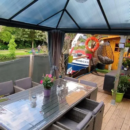 Peniche Morgane 2 Sas Les Betises *