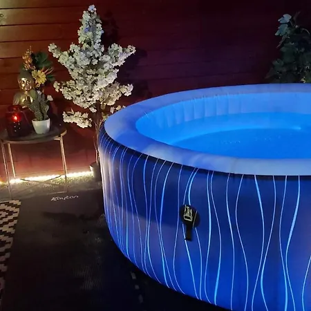 Peniche Morgane 2 Sas Les Betises Hotel na wodzie