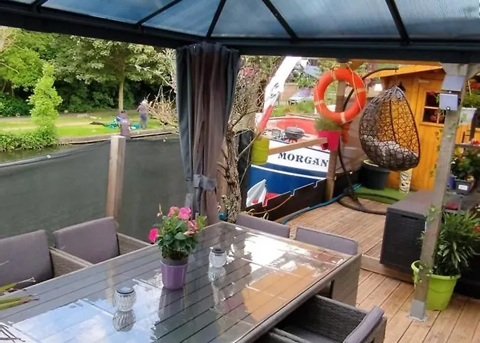 Péniche Morgane 2 Sas Les Bêtises *