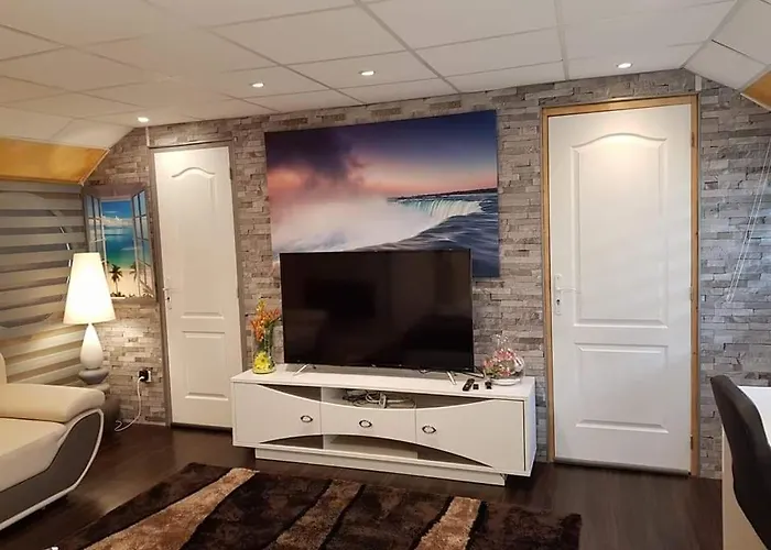 Péniche Morgane 2 Sas Les Bêtises * Cambrai