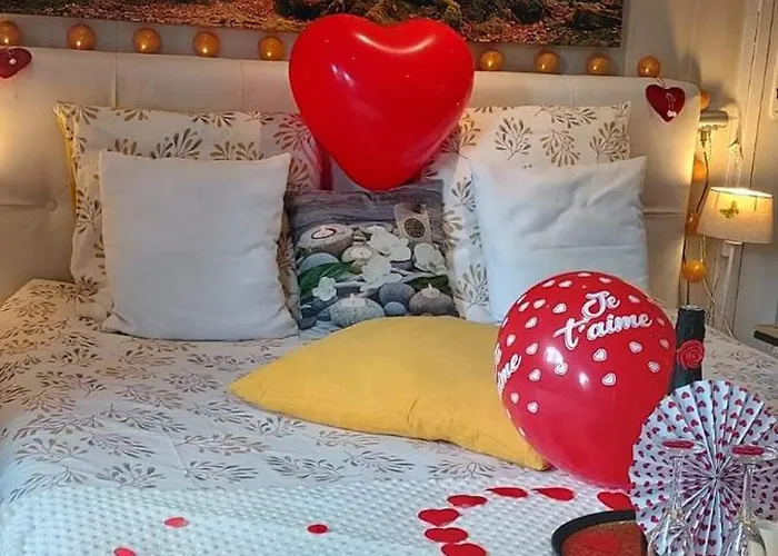 Bateau-hôtel Péniche Morgane 2 Sas Les Bêtises Cambrai